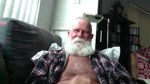 beardbushy online show from April 29, 2026, 2:21 pm