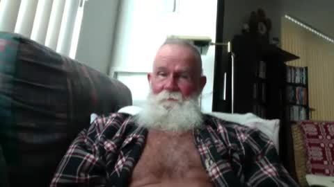 beardbushy online show from June 18, 2026, 4:00 pm