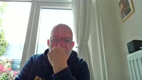 Snapshot of beardman916444 chatting on May 15, 2026, 12:34 pm Beardman online show from May 15, 2026, 12:34 pm