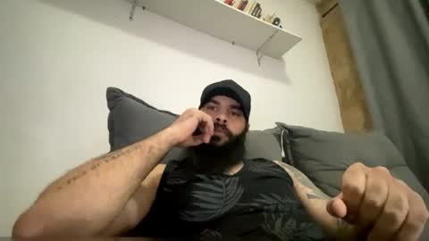 Snapshot of beardmax chatting on July 5, 2026, 10:11 am Min online show from July 5, 2026, 10:11 am