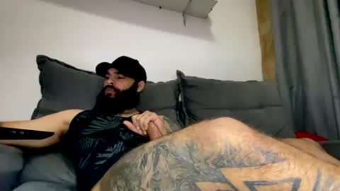 Snapshot of beardmax chatting on July 6, 2026, 6:54 am Min online show from July 6, 2026, 6:54 am