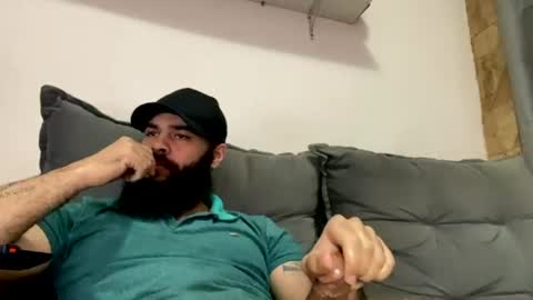 Snapshot of beardmax chatting on July 8, 2026, 9:25 am Min online show from July 8, 2026, 9:25 am