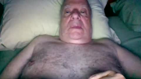 Snapshot of bearmantitsx chatting on June 23, 2026, 3:15 am Please suck my nipples and cam with me now to a hot orgasm together on cam online show from June 23, 2026, 3:15 am