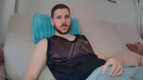 Snapshot of beastcumcam chatting on March 12, 2026, 9:26 am beastcumcam online show from March 12, 2026, 9:26 am