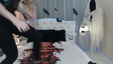 Snapshot of beataangel chatting on October 30, 2025, 7:54 am beataangel online show from October 30, 2025, 7:54 am