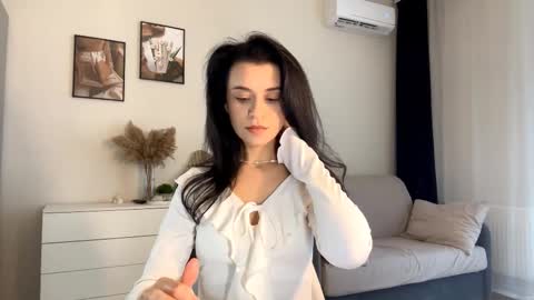 Snapshot of beatriceesmond chatting on October 27, 2025, 11:14 am Katie online show from October 27, 2025, 11:14 am