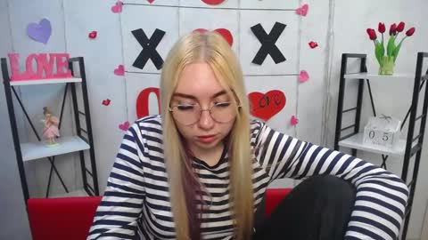 BeatriceFlyy online show from March 5, 2025, 9:27 am