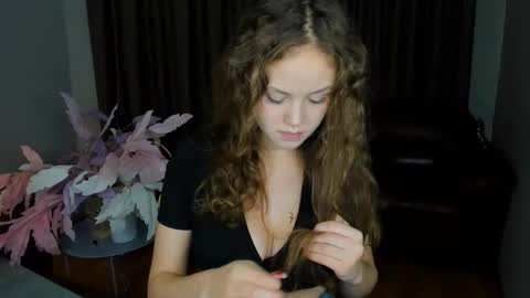 Snapshot of beatricewild chatting on November 6, 2025, 11:11 am BeatriceWild online show from November 6, 2025, 11:11 am