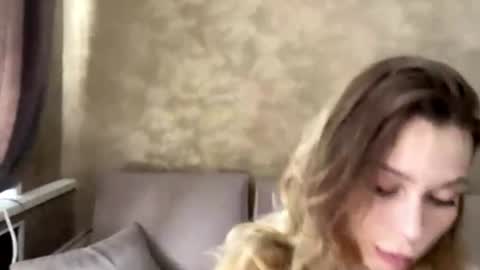 Snapshot of beatrix_vale chatting on July 9, 2026, 7:12 am Michelle online show from July 9, 2026, 7:12 am