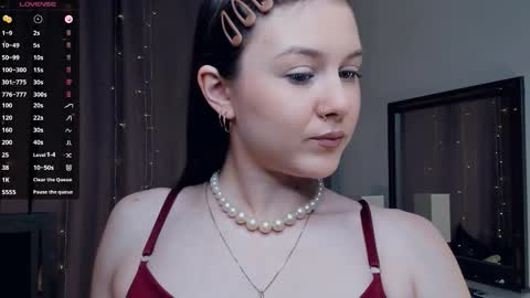 Snapshot of beatrixcutsforth chatting on September 23, 2025, 6:38 am Beatrix or Triss3 online show from September 23, 2025, 6:38 am