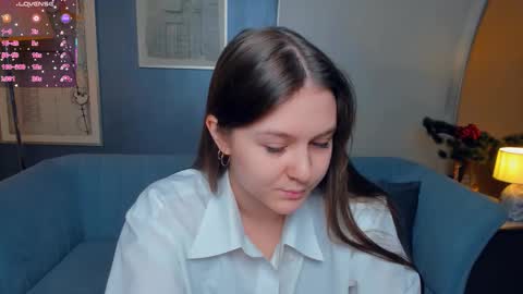 Snapshot of beatrixcutsforth chatting on October 15, 2025, 7:52 am Beatrix or Triss3 online show from October 15, 2025, 7:52 am