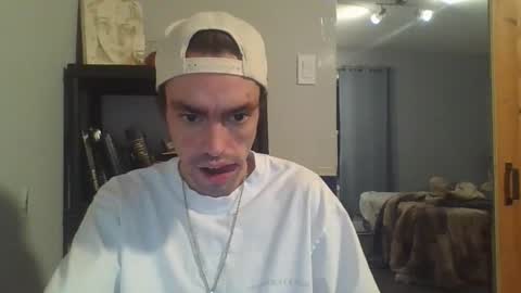 Snapshot of beaulieu2027 chatting on December 16, 2025, 12:48 am beaulieu2027 online show from December 16, 2025, 12:48 am