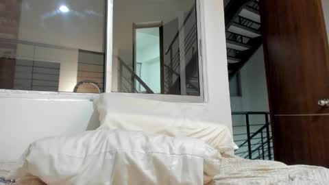 Katalina online show from April 1, 2026, 7:42 am