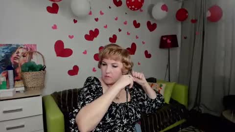 Snapshot of beautiful_lina7 chatting on February 15, 2025, 8:00 am your Lana online show from February 15, 2025, 8:00 am