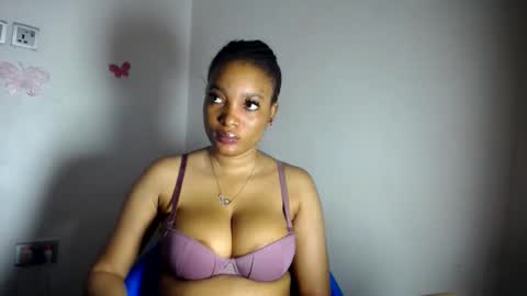 Snapshot of beautiful_moanna chatting on May 8, 2026, 7:52 pm moanna online show from May 8, 2026, 7:52 pm
