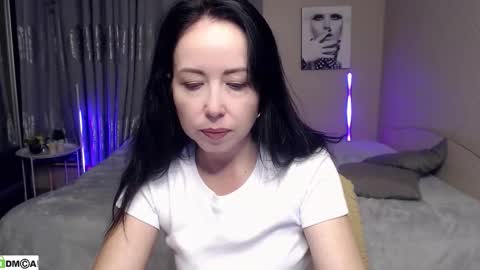 Snapshot of beautiful_moon3 chatting on October 23, 2025, 12:59 pm beautiful_moon3 online show from October 23, 2025, 12:59 pm