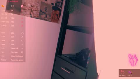 Snapshot of beautifulchleo chatting on September 30, 2025, 1:32 am Chleo online show from September 30, 2025, 1:32 am