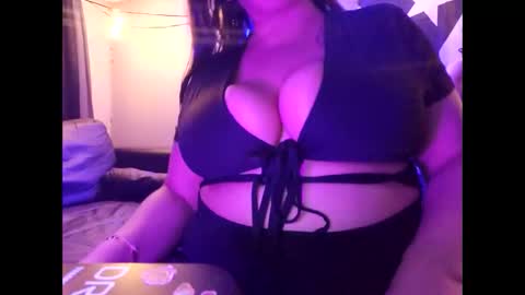 Snapshot of beautifull_sin69 chatting on November 3, 2025, 5:42 am MONSTAHEAD69 online show from November 3, 2025, 5:42 am