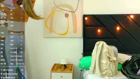 Snapshot of beautifulskinny18 chatting on June 20, 2026, 7:49 pm Shalom online show from June 20, 2026, 7:49 pm