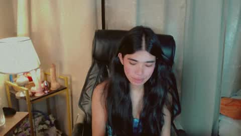 Snapshot of beautifultrixie chatting on June 28, 2026, 9:43 pm TRIXIE online show from June 28, 2026, 9:43 pm