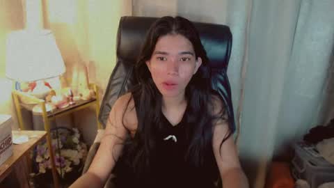 Snapshot of beautifultrixie chatting on July 18, 2026, 8:12 pm TRIXIE online show from July 18, 2026, 8:12 pm