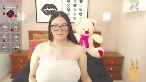 beautty_pink online show from February 18, 2025, 2:27 pm
