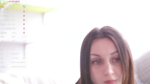 Snapshot of beauty_fuel chatting on May 6, 2026, 5:03 am Polly online show from May 6, 2026, 5:03 am