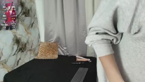 Snapshot of beauty_lana18 chatting on December 19, 2025, 2:18 am lana online show from December 19, 2025, 2:18 am