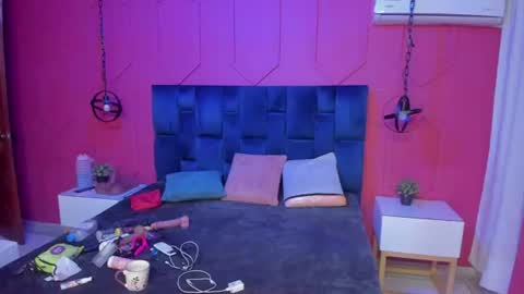 Snapshot of beauty_milf4 chatting on June 28, 2026, 3:56 am Chantall online show from June 28, 2026, 3:56 am