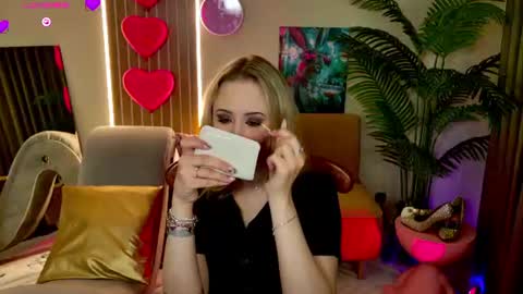 Snapshot of beauty_sashaxx chatting on June 10, 2026, 3:22 pm beauty Sasha online show from June 10, 2026, 3:22 pm