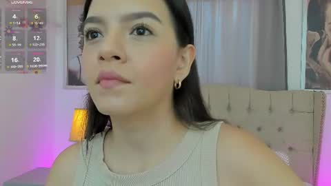Snapshot of beautyari_ chatting on June 11, 2026, 12:25 pm Ariana Reyes online show from June 11, 2026, 12:25 pm