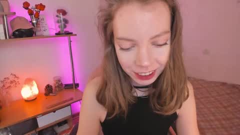 Eliise online show from March 11, 2025, 9:13 am