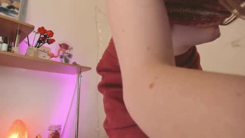 Snapshot of beautyeliise chatting on June 1, 2026, 8:16 am Eliise online show from June 1, 2026, 8:16 am