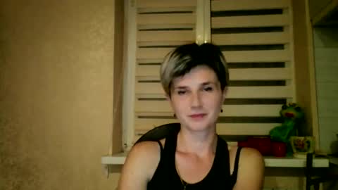 Snapshot of beautyksenia chatting on December 2, 2025, 8:15 pm BeautyKsenia online show from December 2, 2025, 8:15 pm