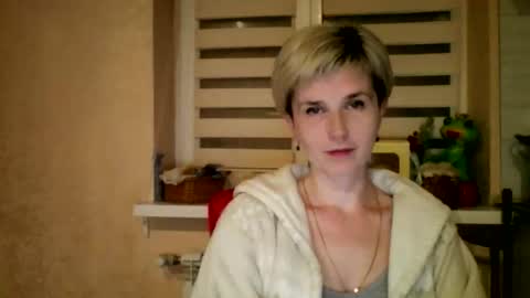 BeautyKsenia online show from April 15, 2026, 7:21 pm