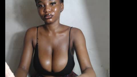 Snapshot of beautyslut1 chatting on July 18, 2026, 1:15 pm beautyslut1 online show from July 18, 2026, 1:15 pm