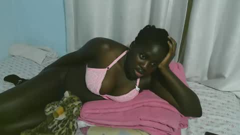 Snapshot of beautytyler chatting on October 24, 2025, 8:49 pm tyler online show from October 24, 2025, 8:49 pm