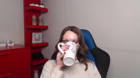 Zoe online show from February 21, 2025, 8:18 am