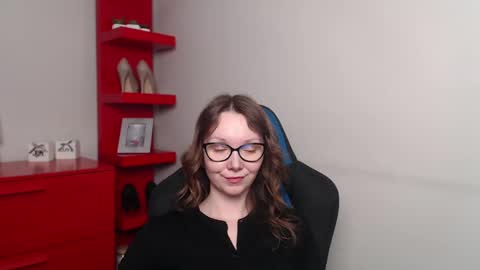 Zoe online show from March 6, 2025, 7:57 am