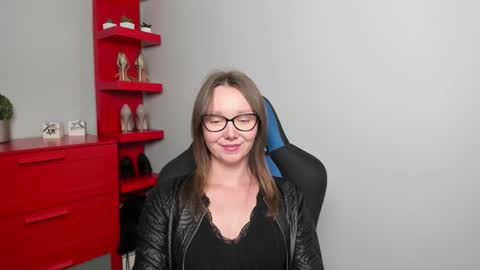 Zoe online show from September 19, 2025, 6:48 am