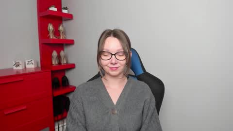 Zoe online show from November 26, 2025, 8:15 am