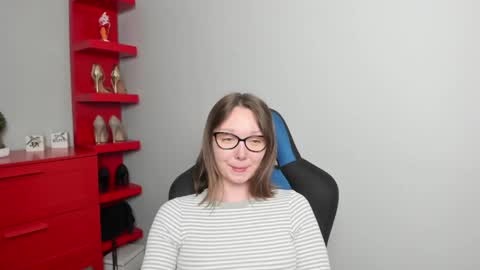 Zoe online show from May 5, 2026, 6:10 am