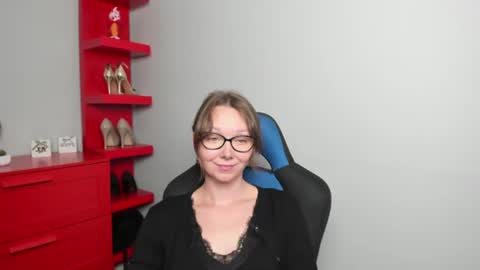 Zoe online show from July 21, 2026, 6:49 am