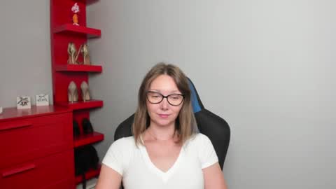 Zoe online show from July 24, 2026, 8:56 am