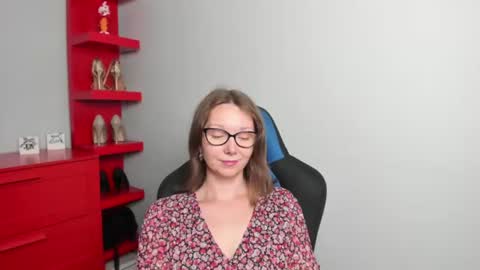 Zoe online show from July 30, 2026, 6:01 am
