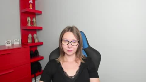 Zoe online show from August 3, 2026, 5:39 am
