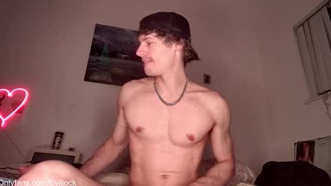 bebe  dust online show from October 28, 2025, 11:51 pm