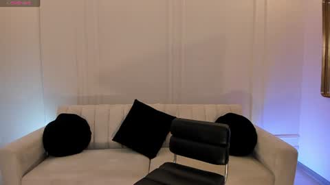 Snapshot of beccabaxter chatting on June 23, 2026, 11:52 am Am Becca online show from June 23, 2026, 11:52 am