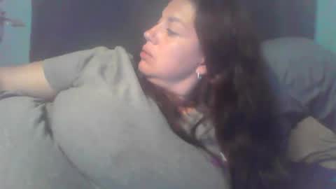 Snapshot of beccabee37 chatting on June 18, 2026, 8:58 am beccabee37 online show from June 18, 2026, 8:58 am