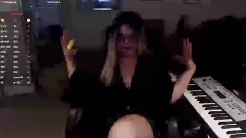 Becca Lubov online show from June 19, 2026, 2:16 am